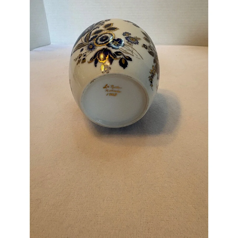 Zsolnay Hungary Porcelain Vase Cobalt Blue Gold Floral La‎ Belle Marre 1983 4.5